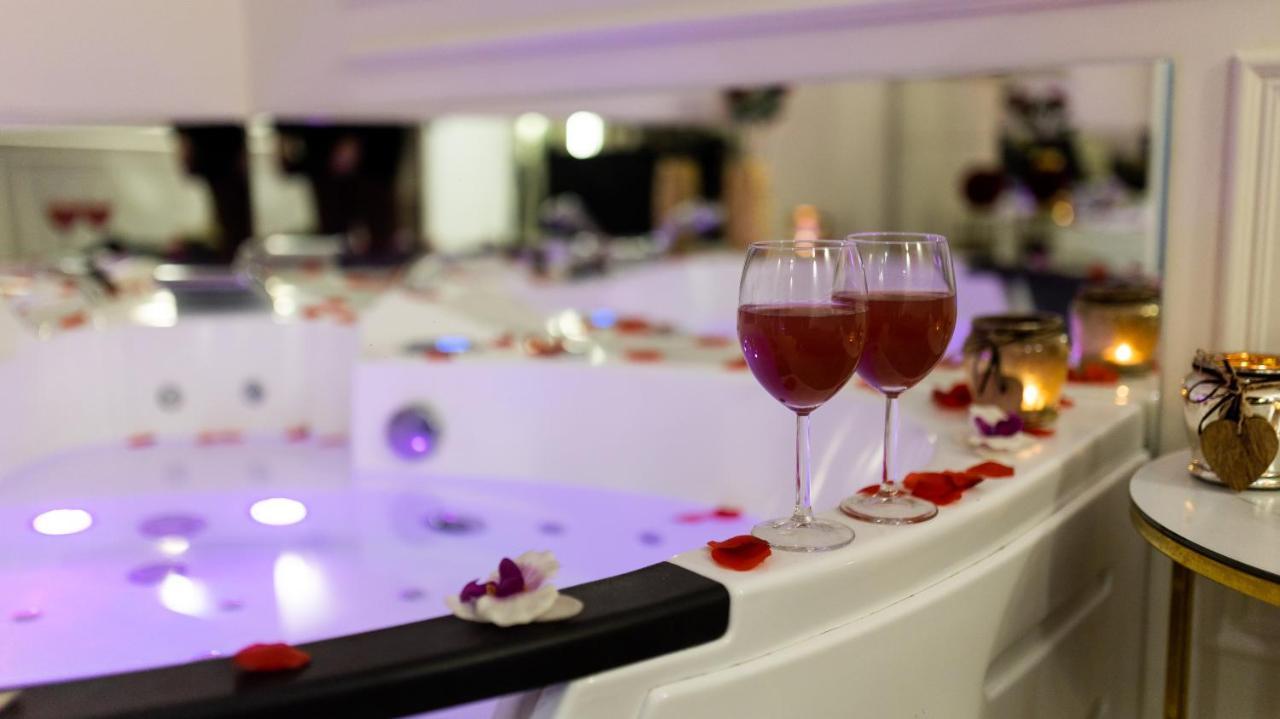 Vistula Boulevards Jacuzzi Apartment Краков Экстерьер фото